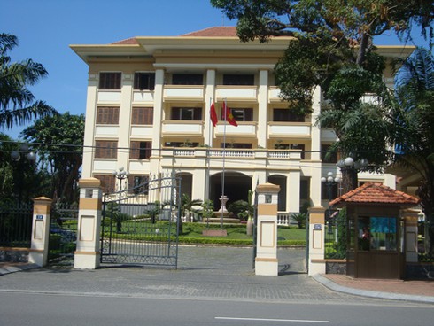 Phải cung cấp thông tin kỷ luật Đảng cho báo chí