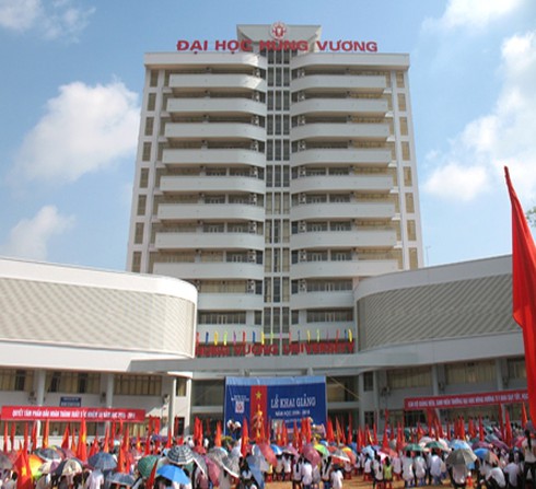 Đình chỉ chức Chủ tịch Đại học Hùng Vương của ông Đặng Thành Tâm