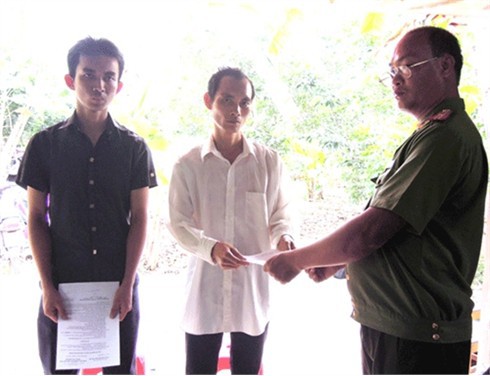 Thua bài ở casino, con bạc bị chặt cụt tay