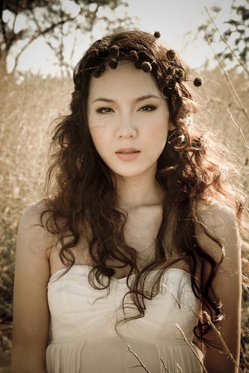 Ngắm vẻ đẹp thiên thần của Phương Linh