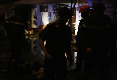 TP.HCM: Kho hàng lớn phát cháy dữ dội