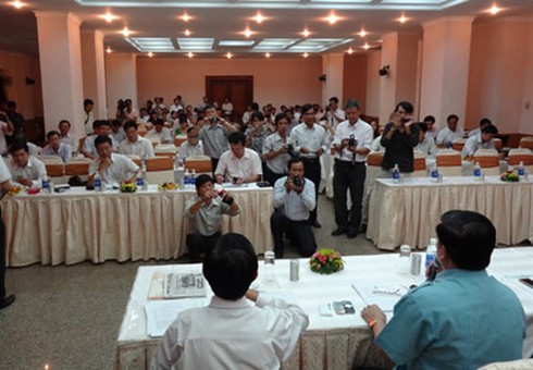 Chồng `đại gia` Diệu Hiền: `Tôi xin lỗi bà con nông dân`