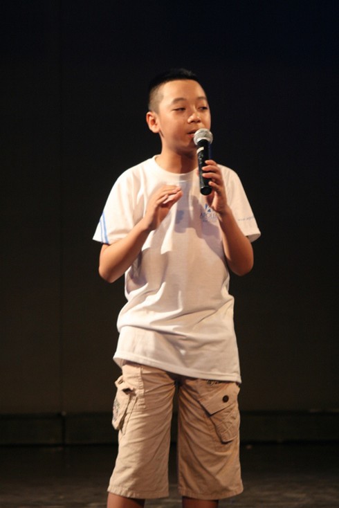 Hiện tượng mạng Vũ Song Vũ sẽ hát tiếng Việt ở bán kết Got Talent