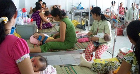 Dịch bệnh tay-chân-miệng tăng 7,4 lần