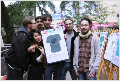 Mỹ Linh và con gái cùng 'tắt đèn, bật ý tưởng'