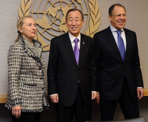 Phương Tây đang `nhử` Nga, Trung cắn mồi Syria