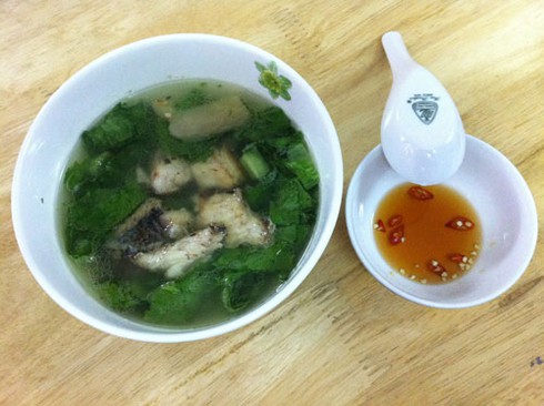 Canh cải xanh cá rô
