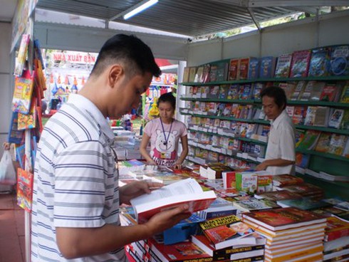 Ngành xuất bản đang `đói` vốn trầm trọng!