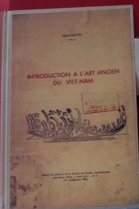 Sách cực hiếm xuất hiện tại Lễ hội sách TP. HCM 2012