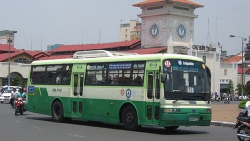 TP.HCM: Ngày 1/4 xe buýt nhỏ hoạt động