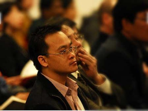 Dễ mắc tâm thần khi dùng máy tính quá nhiều