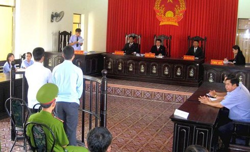 Án chung thân cho giám đốc… lừa!