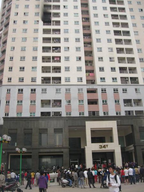 Hà Nội: Cháy tòa nhà 34 tầng, cư dân náo loạn