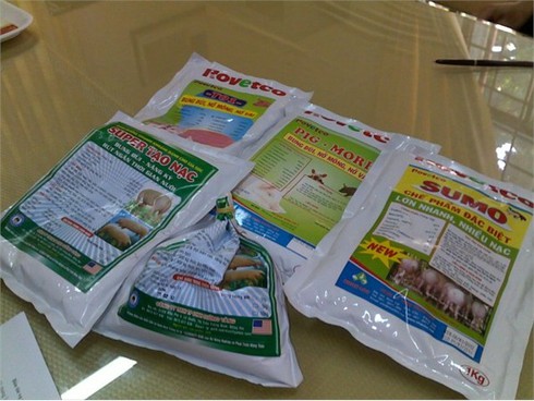 Tìm thấy chất cấm trong bột tạo nạc cho lợn