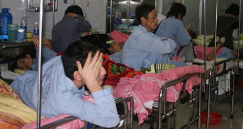 Viện phí tăng cao, về nhà... chờ chết