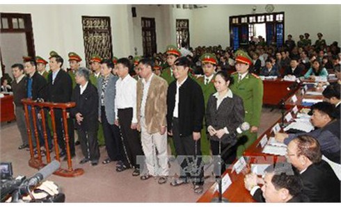 Tường thuật phiên tòa xét xử vụ Vinashin