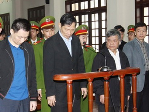 Tường thuật phiên tòa xét xử vụ Vinashin
