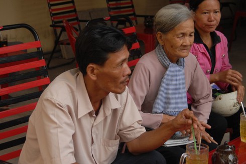 Toàn cảnh phiên xử bị cáo Trần Thúy Liễu qua ảnh