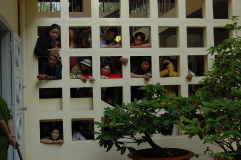 Toàn cảnh phiên xử bị cáo Trần Thúy Liễu qua ảnh