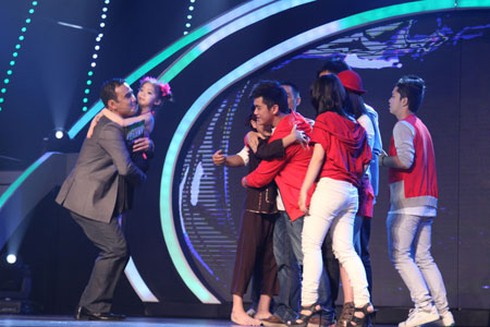 Đôi nhí 'bỏ bùa' Thúy Hạnh vào thẳng chung kết