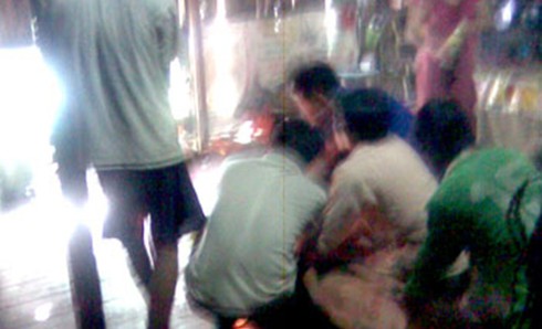 Vụ chữa bệnh bằng dao lam, rượu đế: Công an vào cuộc