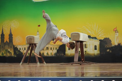 Ca hát vẫn lấn át ở bán kết 6 Got Talent