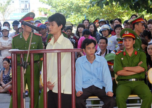 Vừa ra tù 1 tháng lại lãnh án chung thân