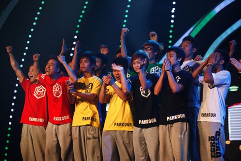 3 giám khảo 'tặng' vé chung kết cho thiên thần Tri Giao