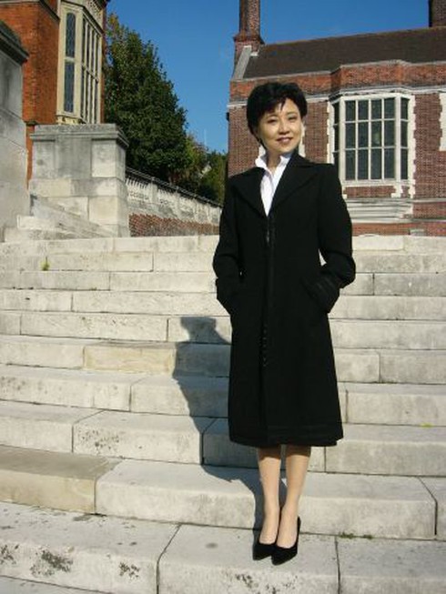 Vợ Bạc Hy Lai được ví như đệ nhất phu nhân Kennedy