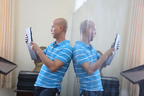 Đinh Tùng hủy sô, tập luyện cùng Hợp ca