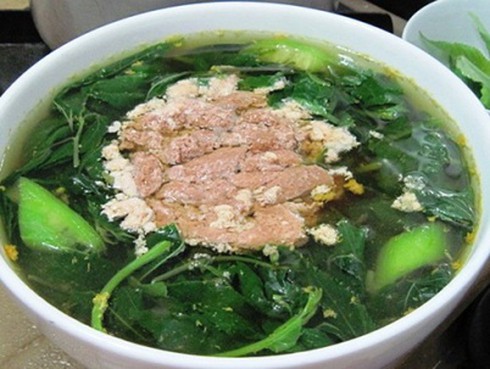 Mồng tơi trị chứng đi tiểu nóng buốt