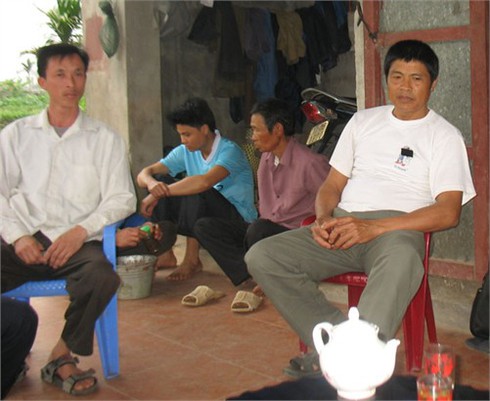 Đi tiểu buốt, y tá xã tiêm ba mũi khiến... tử vong!