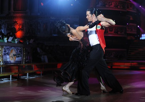 Bước nhảy hoàn vũ 4 bứt phá với thí sinh nam