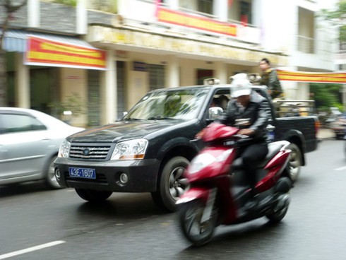 Đà Nẵng tạm dừng mua sắm xe công