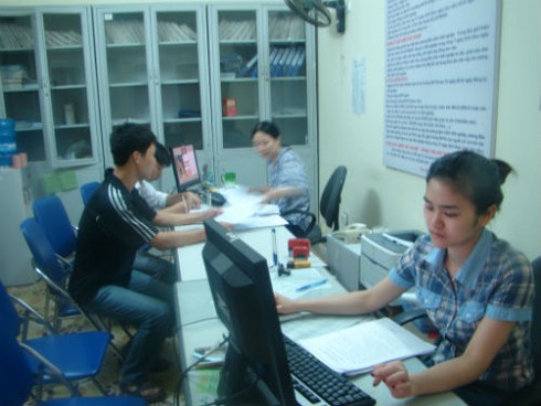 Người Hà Nội rầu rĩ đi đăng ký thất nghiệp