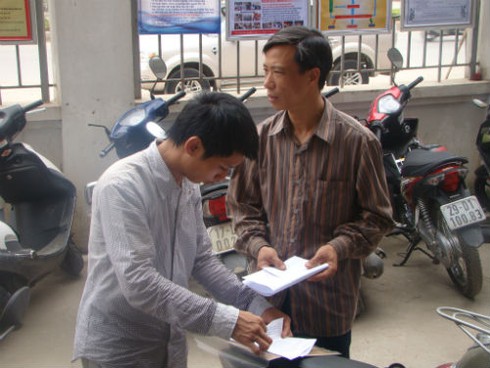 Người Hà Nội rầu rĩ đi đăng ký thất nghiệp