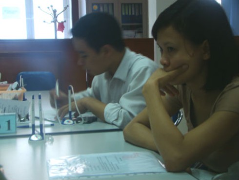 Người Hà Nội rầu rĩ đi đăng ký thất nghiệp