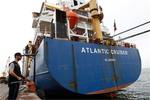 Thổ Nhĩ Kỳ tình nghi tàu Đức chở vũ khí đến Syria.