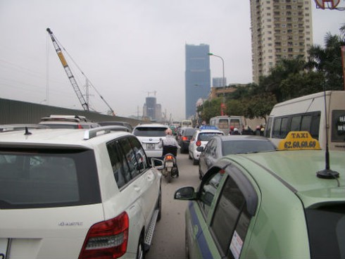 Cấm taxi giờ cao điểm: Nhiều ca cấp cứu bị từ chối