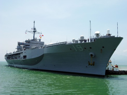 Những hình ảnh đầu tiên 3 chiến hạm Hoa Kỳ thăm Đà Nẵng