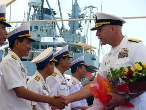 Những hình ảnh đầu tiên 3 chiến hạm Hoa Kỳ thăm Đà Nẵng