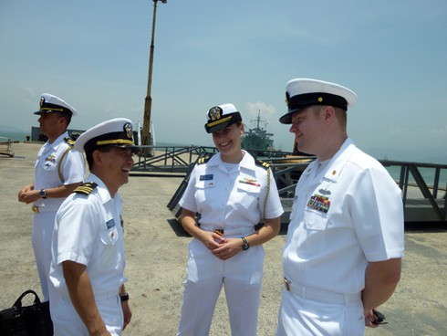 Những hình ảnh đầu tiên 3 chiến hạm Hoa Kỳ thăm Đà Nẵng