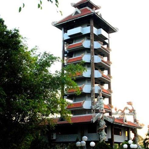 Khám phá địa đạo bí hiểm Củ Chi