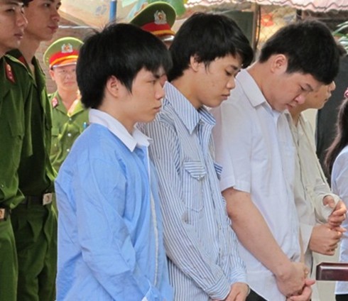 TP.HCM: Xét xử lần 1 băng cướp “kề dao cắt cổ”