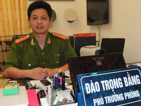 Túng lô đề rủ nhau đi cướp vàng