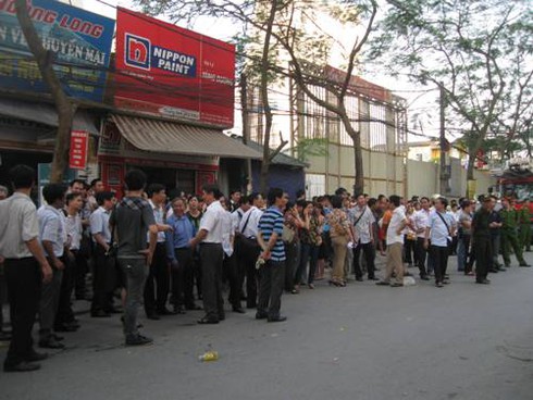 Hoảng loạn vì cháy lớn ở làng sinh viên Hacinco