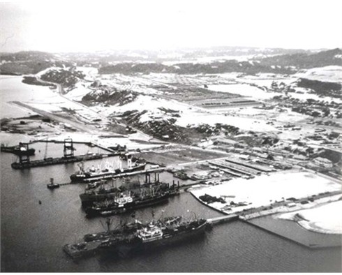 Quân cảng Cam Ranh bí mật quá khứ và hiện tại