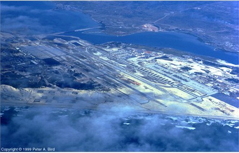 Quân cảng Cam Ranh bí mật quá khứ và hiện tại