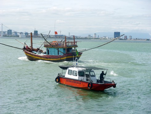 Đà Nẵng: Phạt 30 tàu cá vi phạm quy định hành nghề trên biển