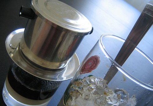 Cà phê bị cho thêm hóa chất tạo cảm giác nôn nao, tỉnh táo